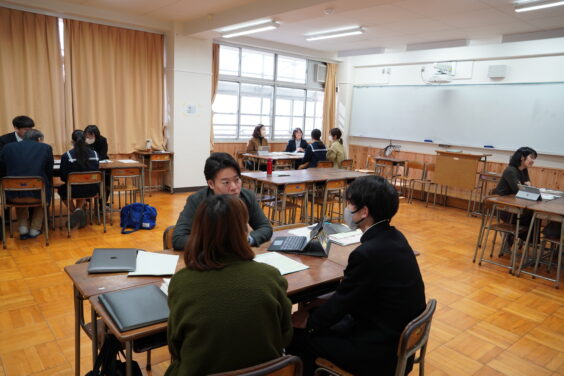 個別相談会の様子1