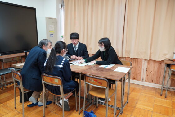 個別相談会の様子2