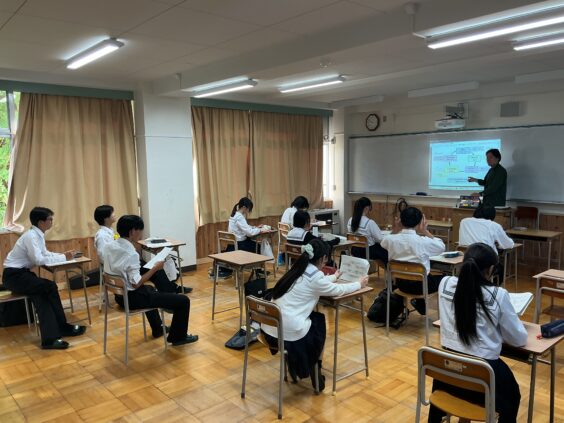 プレゼンテーション合宿に向けた準備の様子
